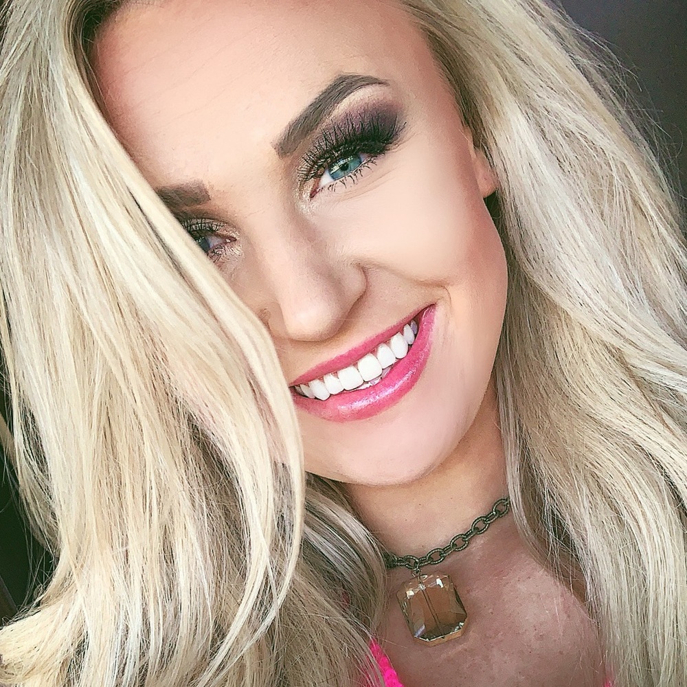 Meet your Posher, Haley